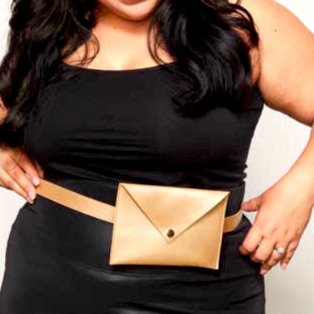 Belted Bag For The Woman On The Go